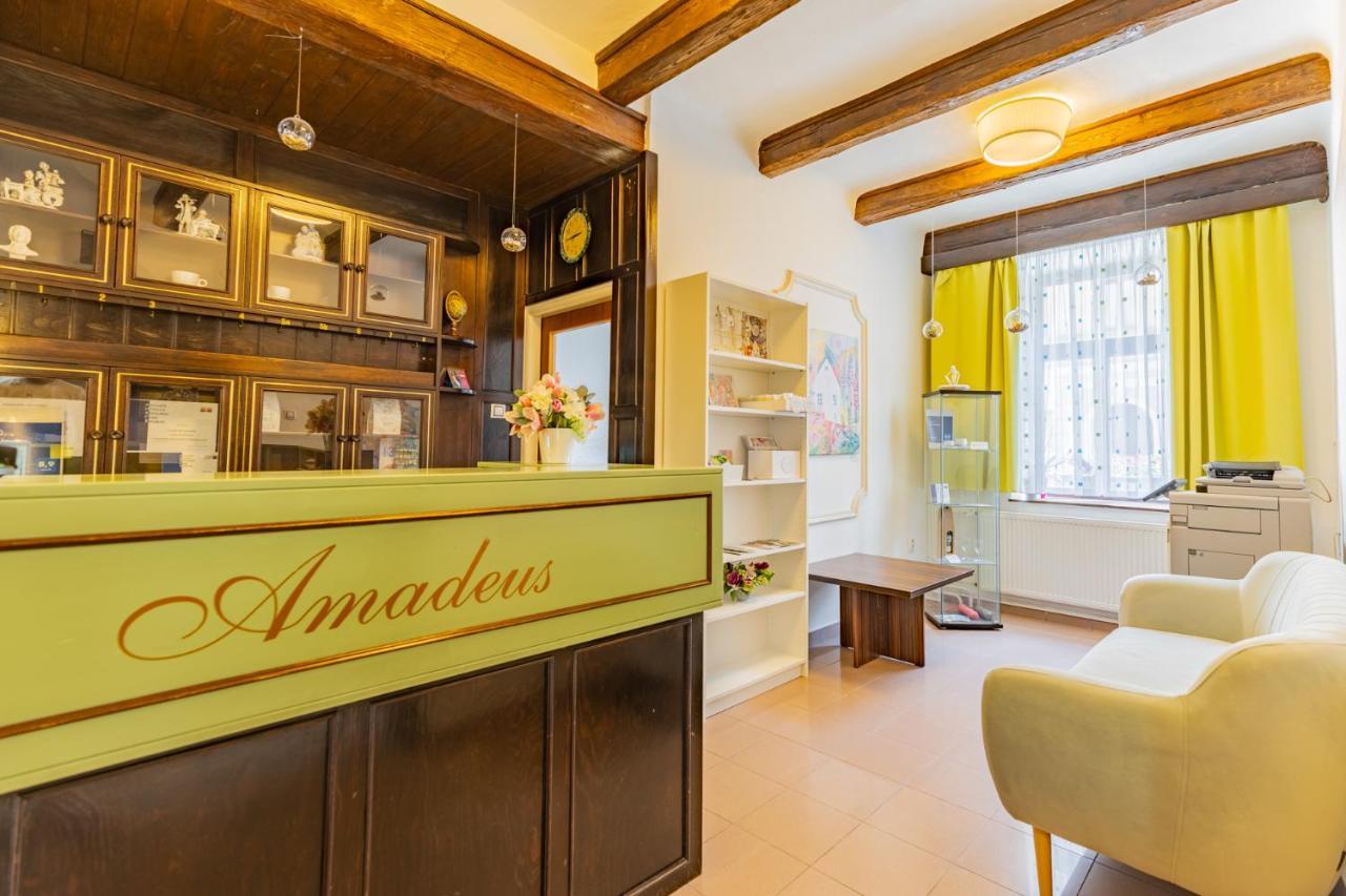 Hotel Amadeus Ceske Budejovice Buitenkant foto