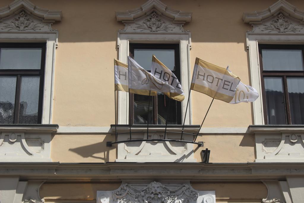 Hotel Amadeus Ceske Budejovice Buitenkant foto